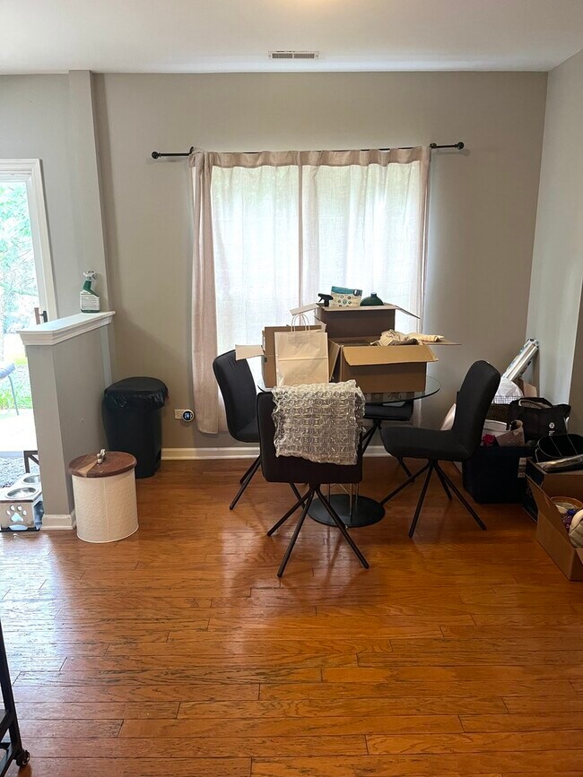 Foto del edificio - 1250 N Split Oak Cir