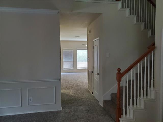 Building Photo - 8405 Luzerne Dr