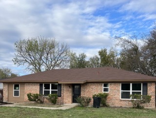 Primary Photo - 107 Minnie Dr