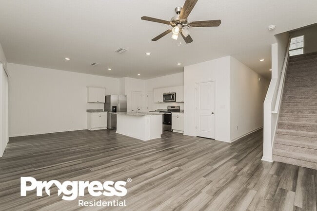 Building Photo - 35139 White Water Lily Way