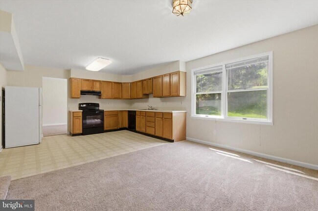 Foto del edificio - 9530 Hallhurst Rd