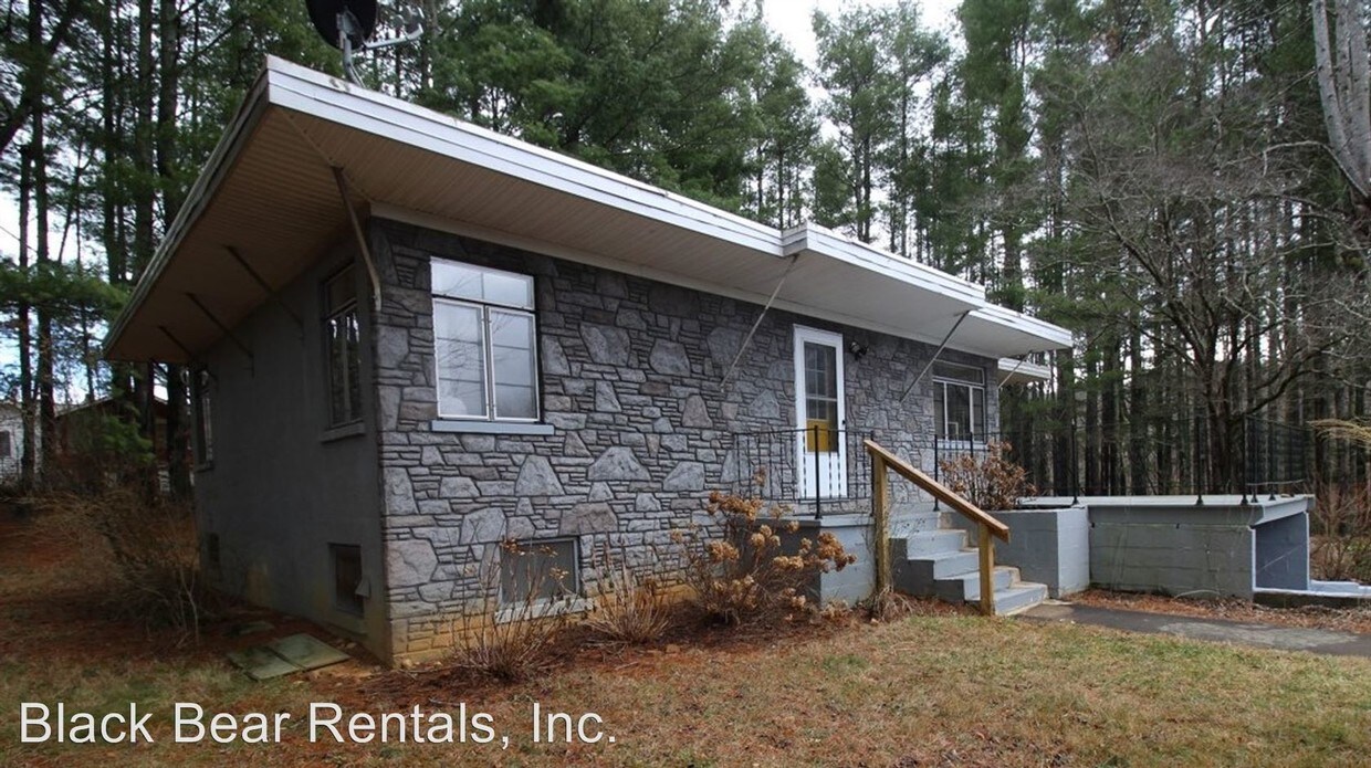 Primary Photo - 2 br, 1 bath House - 10 Taft Street