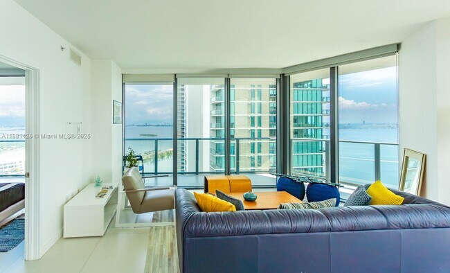 Foto del edificio - 501 NE 31st St