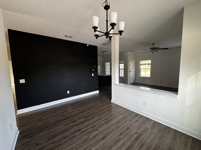 Foto del edificio - Home for Rent
