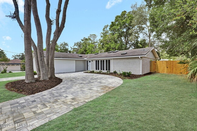 Building Photo - 12522 Macaw Dr
