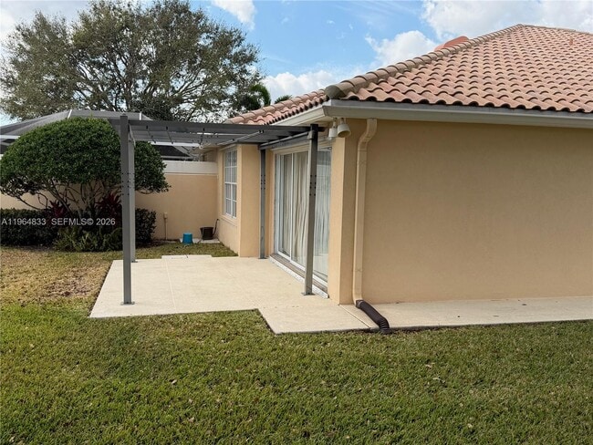 Building Photo - 8270 Eleuthera Ln