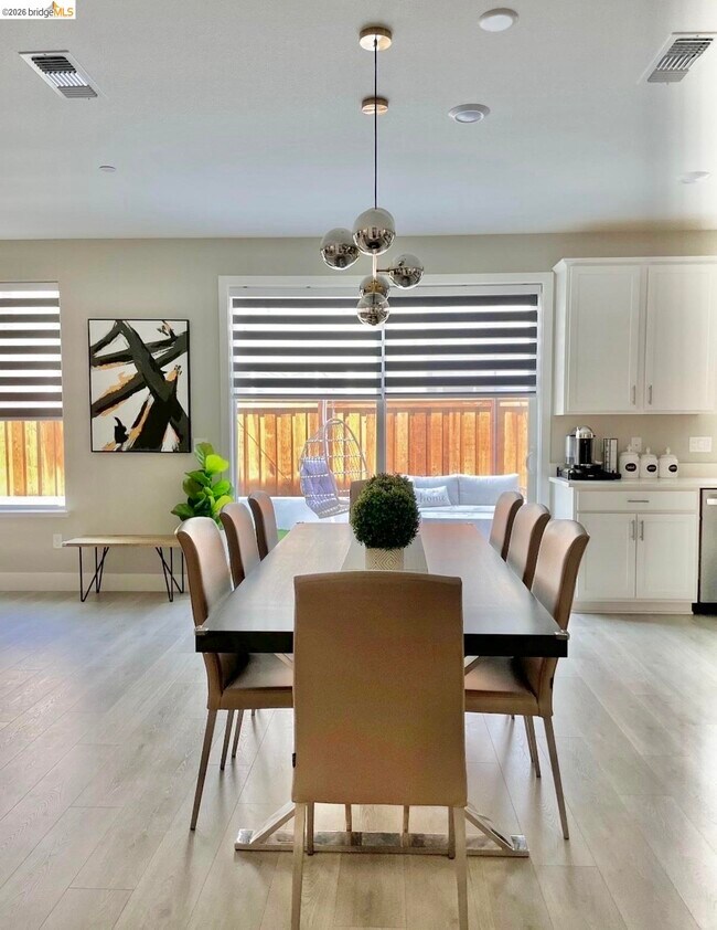 Building Photo - 183 Goose Creek Ave