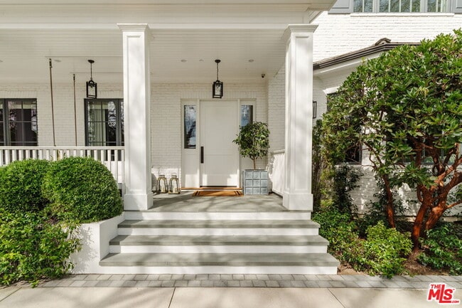 Foto del edificio - 957 Corsica Dr