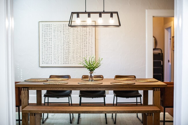 Building Photo - 1615 30th St