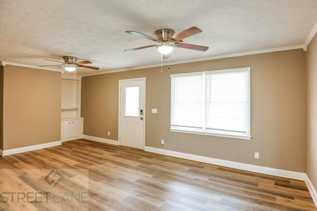 Building Photo - 4315 Friar Tuck Ln