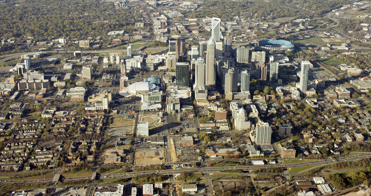 Aerial Photo - Tenth Street Apartments and Deck