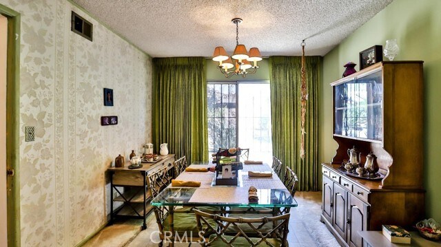 Foto del edificio - 331 E Cassidy St