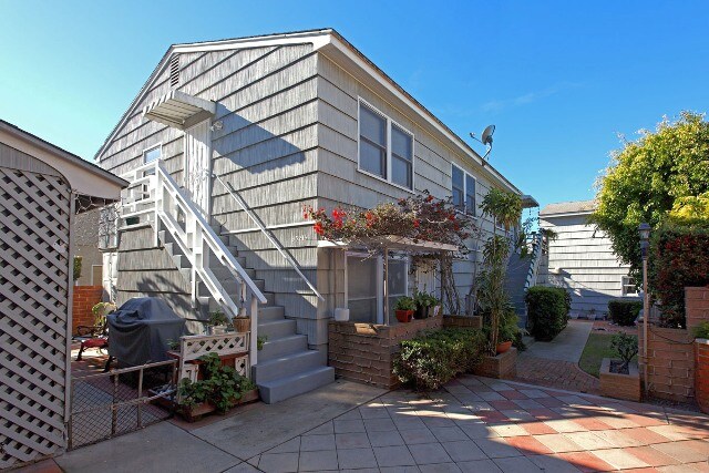 Primary Photo - 6520-6526 La Jolla Blvd