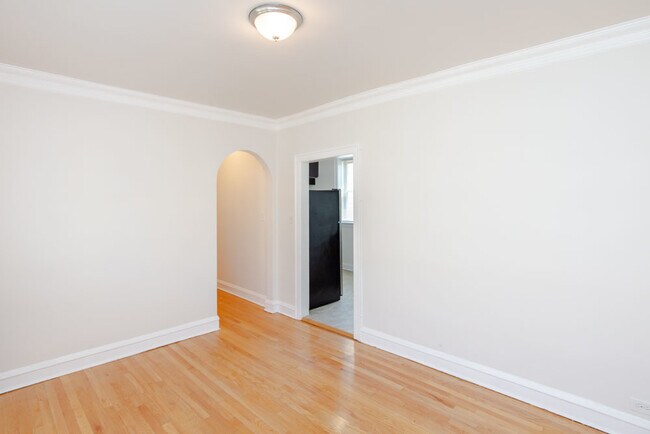 Building Photo - 1723 W 91st St