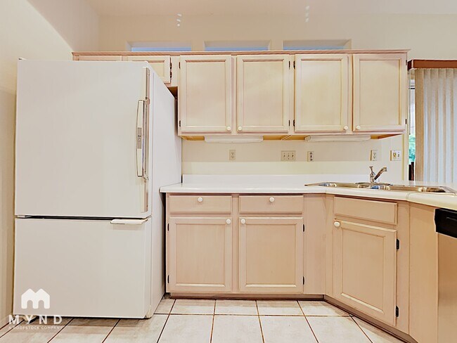 Foto del edificio - 16181 W Heritage Dr