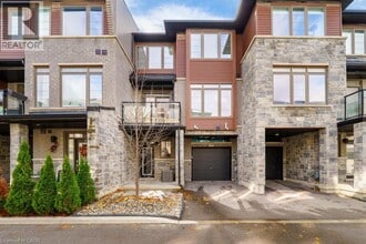 Building Photo - 30 Times Square Blvd