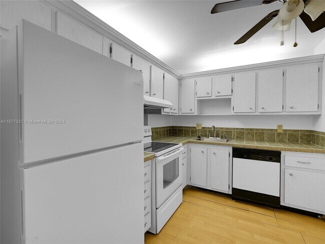 Foto del edificio - 22605 SW 66th Ave