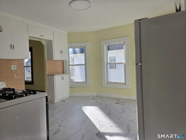 Building Photo - 29 8th St