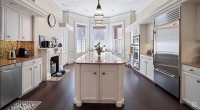 Building Photo - 345 Beacon St