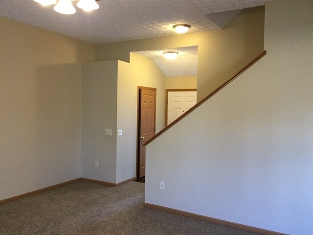 Foto del edificio - 212 Purple Finch Loop