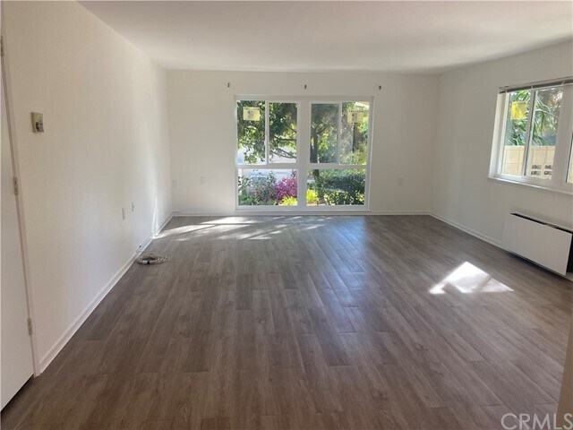 Building Photo - 367 Avenida Castilla