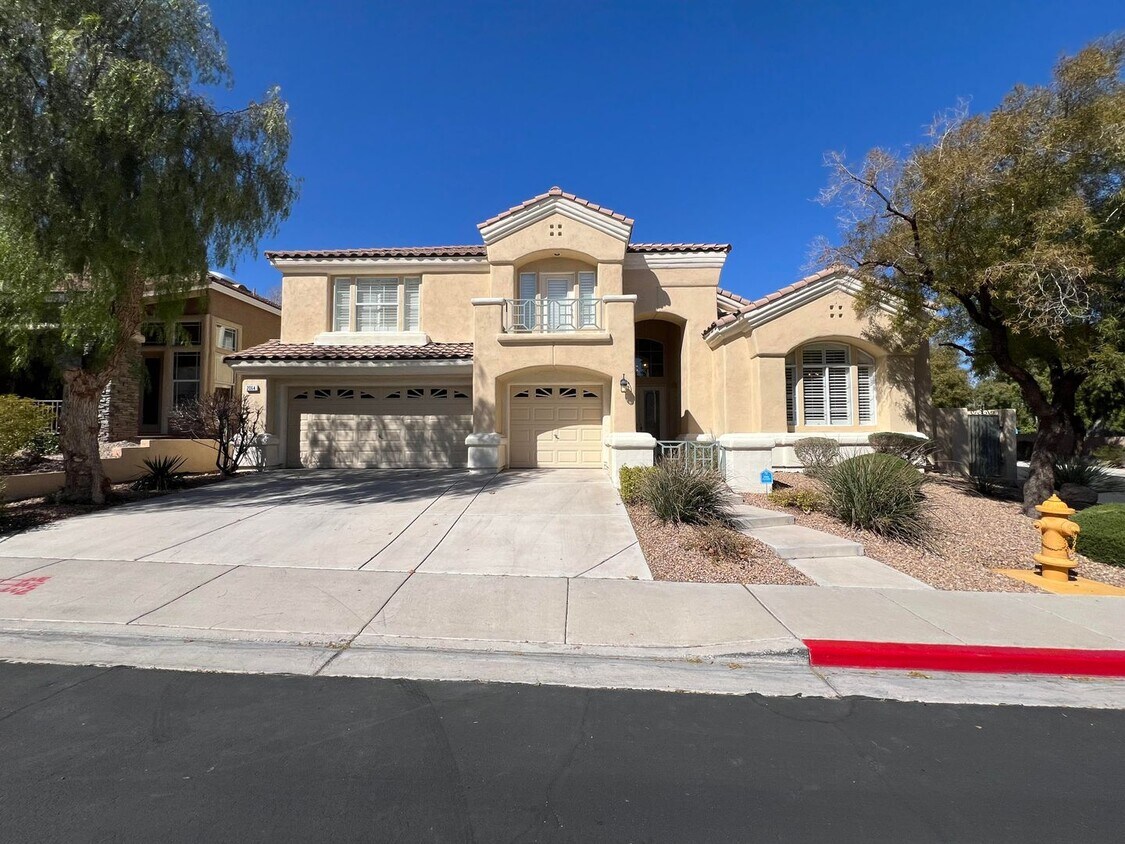 Primary Photo - Beautiful pool home in GV Ranch