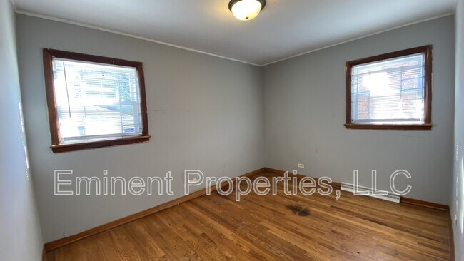 Foto del edificio - 9225 S Euclid Ave