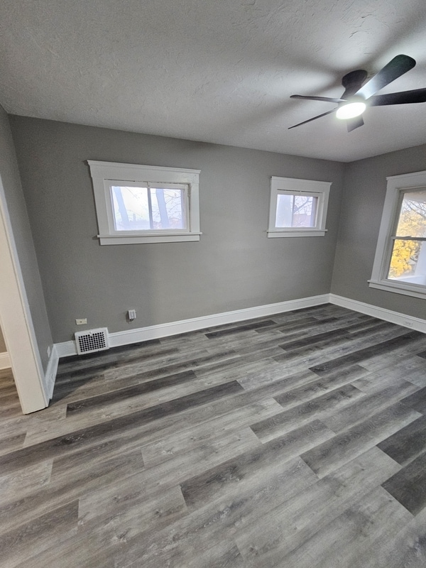 Building Photo - 3294 W 111th St