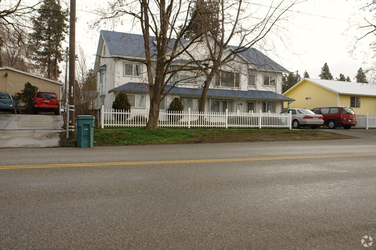 Foto del edificio - 307 E Mullan Ave