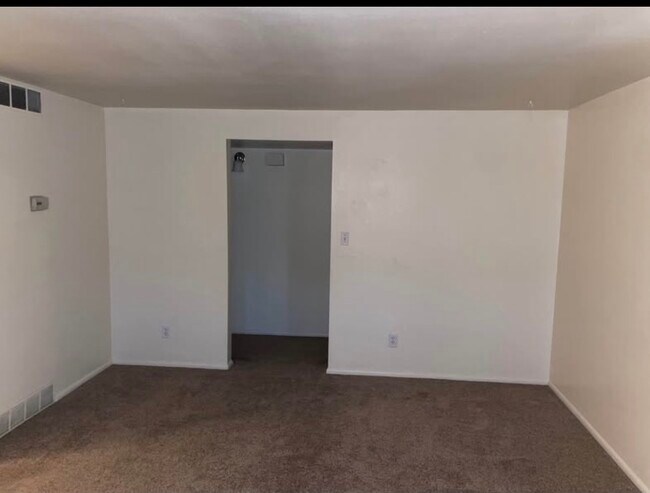 Foto del edificio - 1637 Avalon Rd