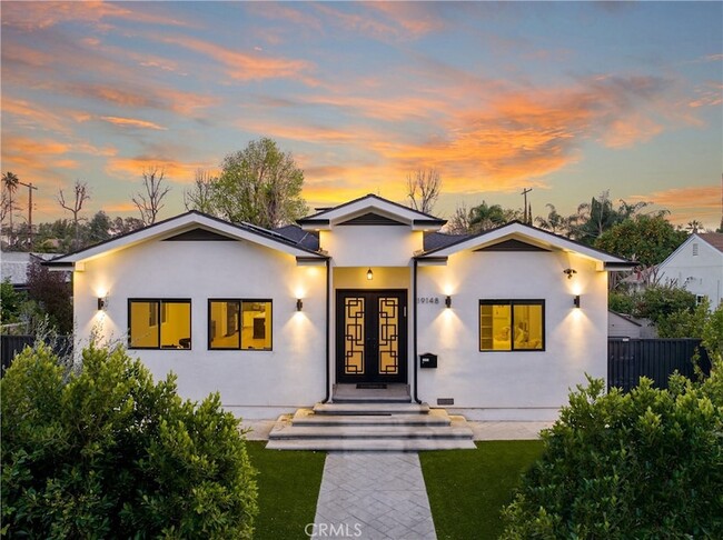 Foto del edificio - 19148 W Oxnard St