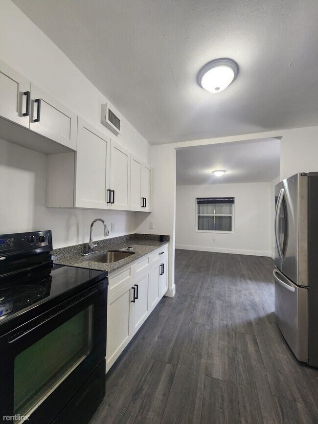 Building Photo - 3 br, 1 bath House - 1801 NW 53rd St