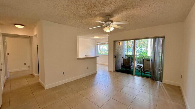 Foto del edificio - 3874 Lyons Rd