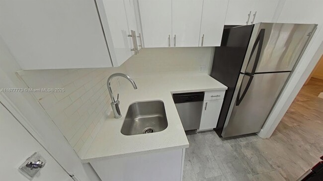 Foto del edificio - 1605 Jefferson Ave