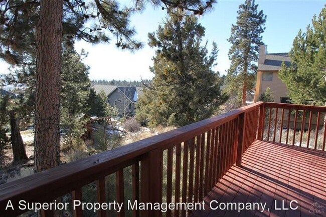 Building Photo - 1169 NW Redfield Cir