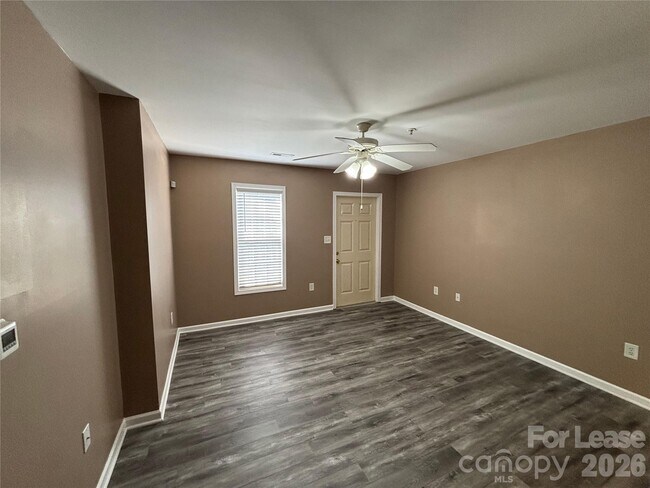 Building Photo - 113 Steam Engine Dr