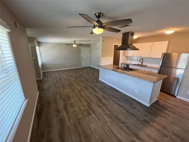Foto del edificio - 323 N Cottonwood Dr