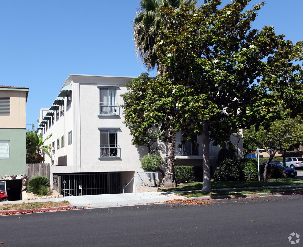 Primary Photo - 914 Arizona Ave