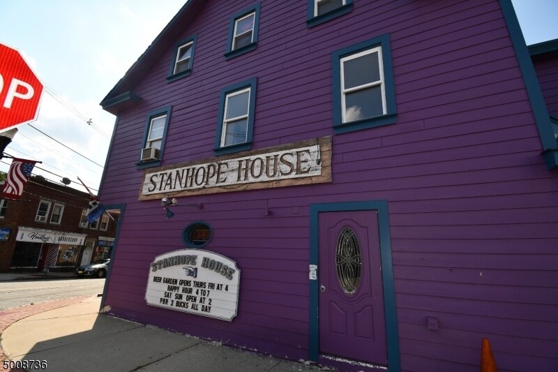 Primary Photo - 45 Main St