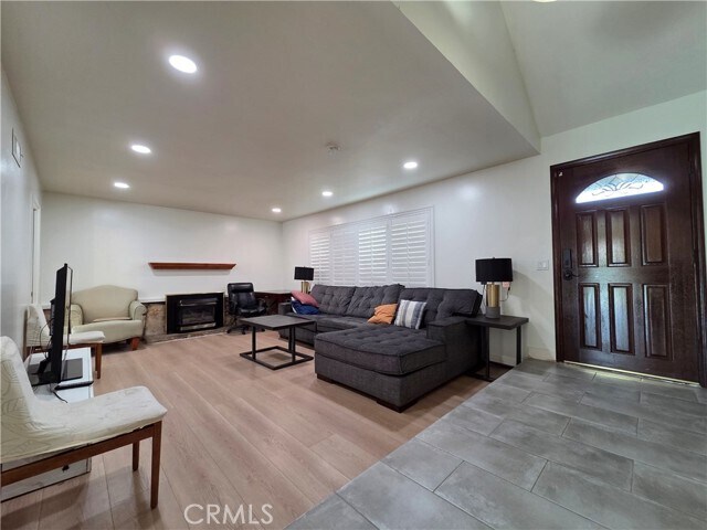Building Photo - 17114 Ridge Park Dr