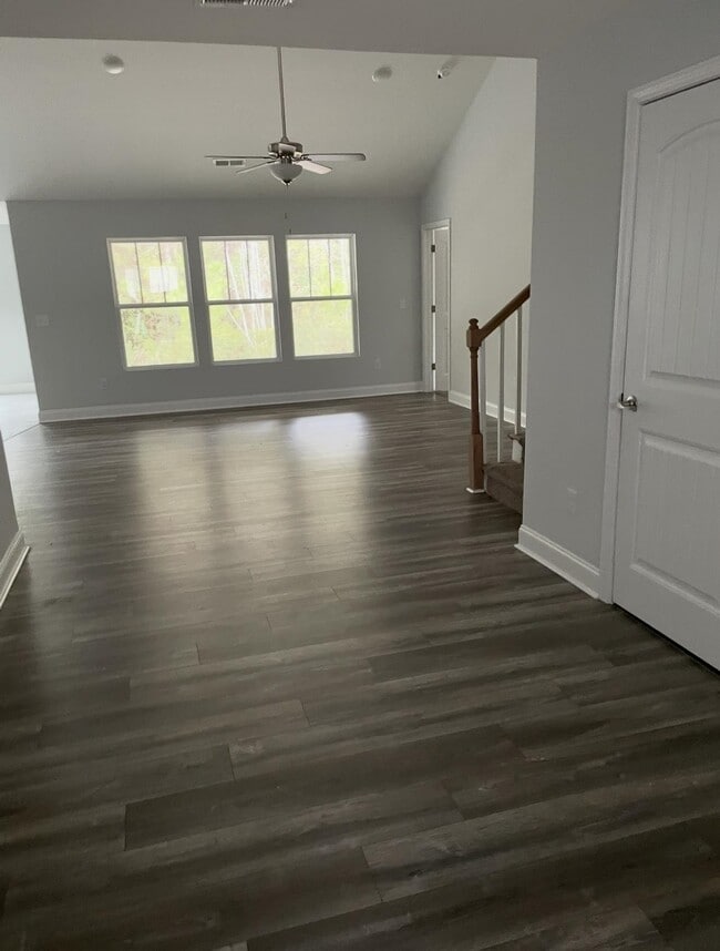 Building Photo - 947 Cygnet Dr