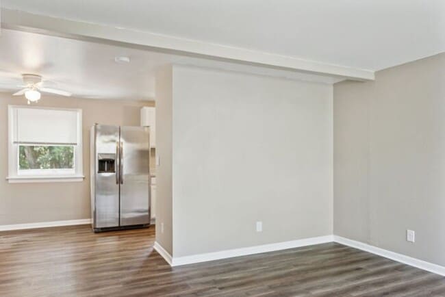 Building Photo - 47481 Southampton Dr