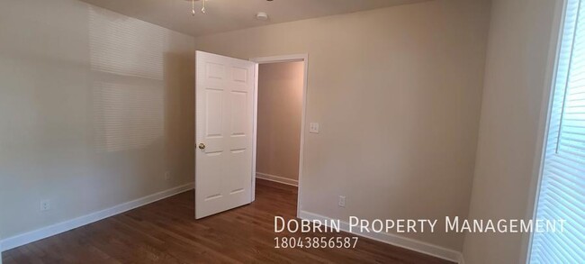 Building Photo - Renovated 3BD: Amazing Location!! Next to VCU