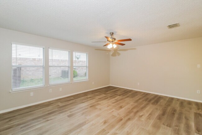 Foto del edificio - 1311 Dakota Trail