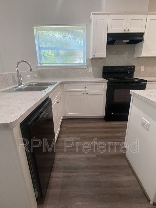 Foto del edificio - 8225 Madera Rd