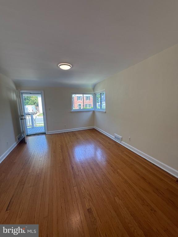 Building Photo - 4616 Rosedale Ave