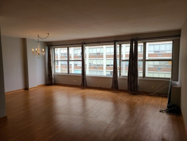 Foto del edificio - 6157 N Sheridan Rd