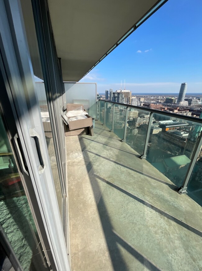 Photo du bâtiment - 33 Lombard St