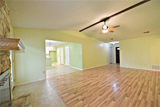 Foto del edificio - 4604 Pelham Dr