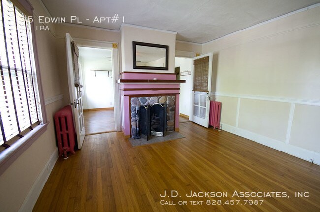 Building Photo - 105 Edwin Pl